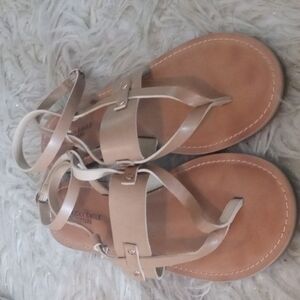 American eagle sandals